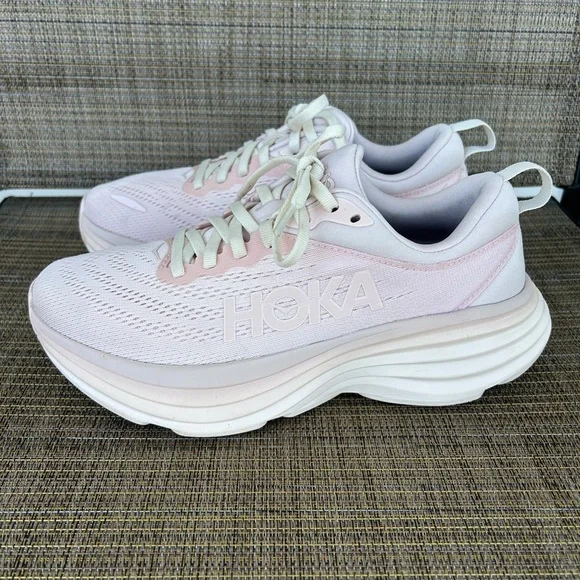 Like new HOKA One size 7 Cosmic Pearl Bondi 8 Running sneakers light Pink White - Picture 3 of 8